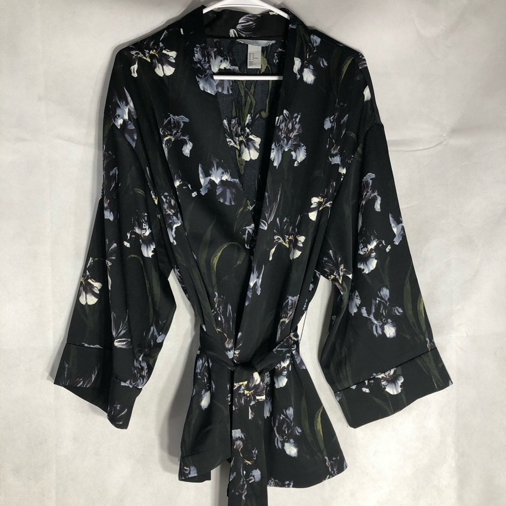H&M Black Iris Kimono